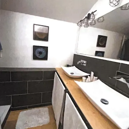 Holiday home Le Cabanon Planque